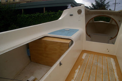 Port side cockpit showing box insert to extend inner berth length beyond 6 feet.