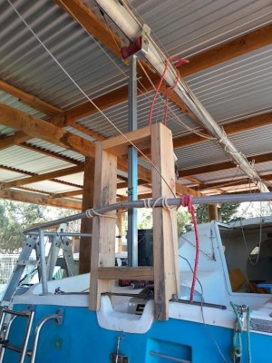 mast crutch.jpg