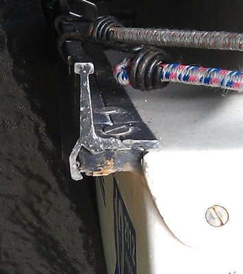 IMAG0300 (Medium).jpg (41.11 KiB) Viewed 32434 times Vertical fixings