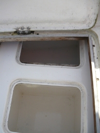 port locker iceboxes I563 web.jpg
