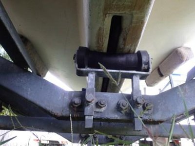 PB110031 Teria 2nd rear roller.JPG (39.76 KiB) Viewed 7187 times Second rear roller, bent